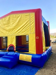 IMG 6399203 1725658661 Large Bounce House 15 x 15