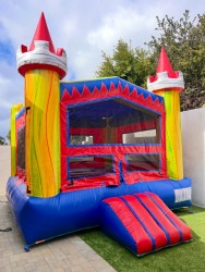 Knights Castle Bounce House 13 x 13