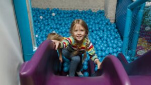 Bounce house 