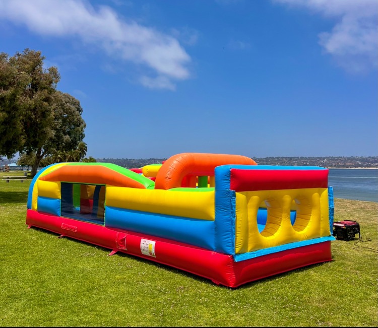 30' Obstacle Course