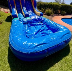 Space Saver Blue Wave Splash Water Slide